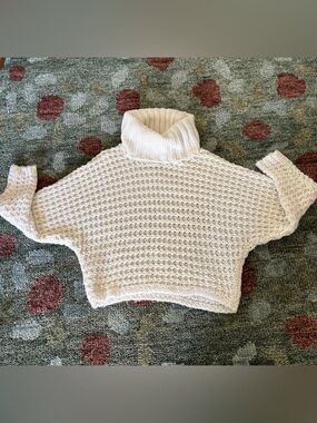 EXPRESS WOMENS SOFT COZY WHITE PULLOVER TURTLENECK SWEATER XS/MED
